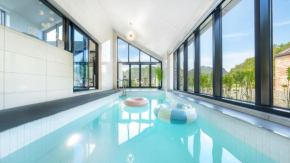 Danyang Dandelion Pool Villa